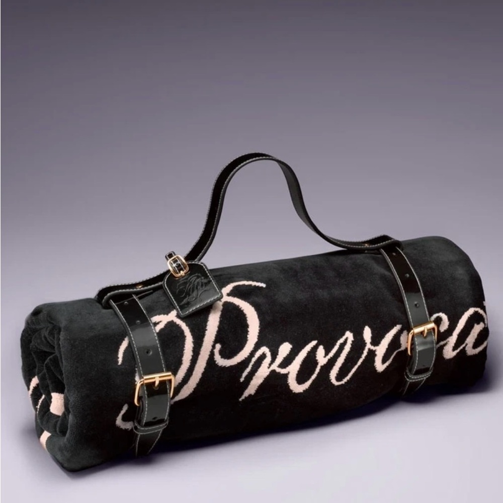 💯 Auth Agent Provocateur XXL AP Beach Towel & Patent Leather Towel Holder